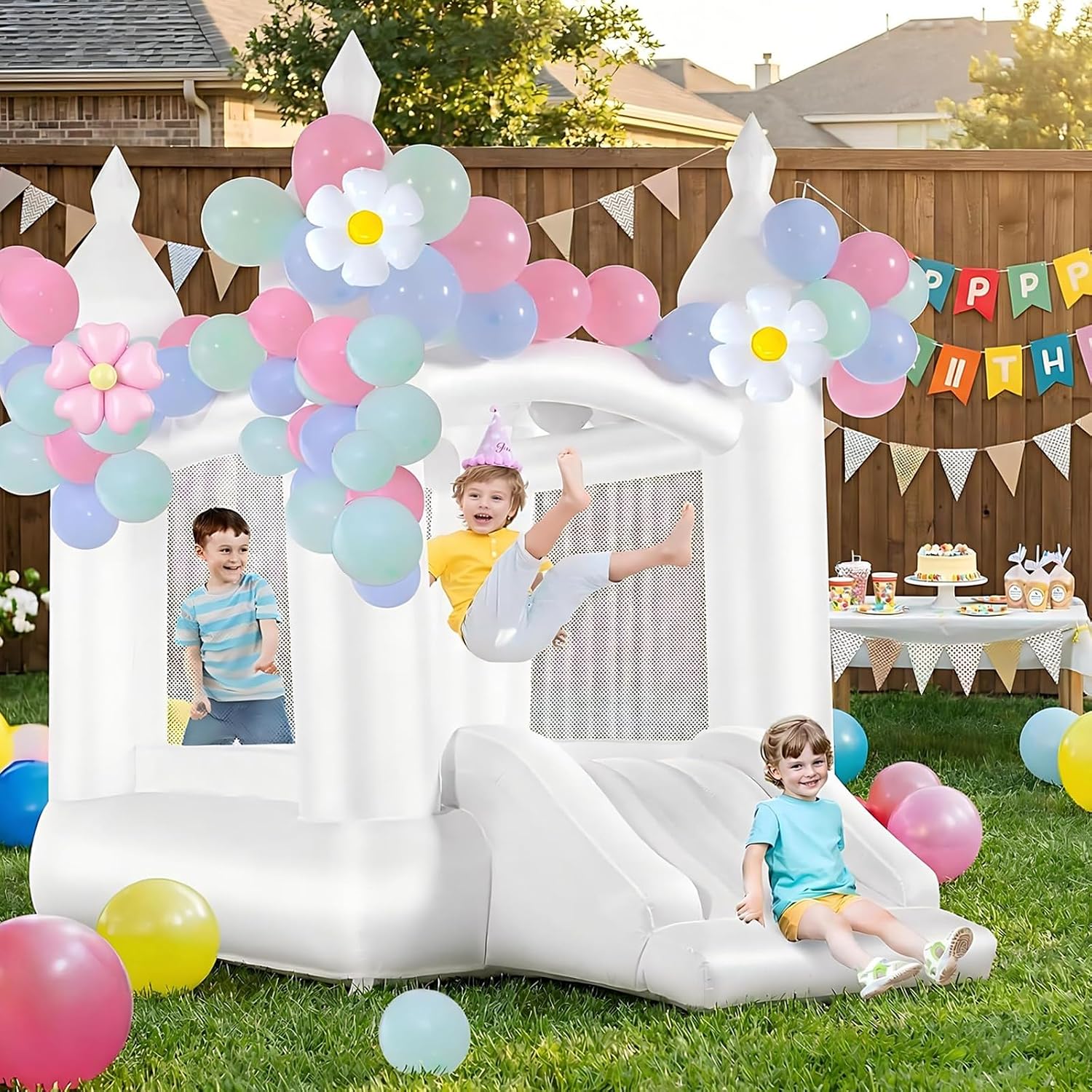 Biały dmuchany zamek do skakan – Kids Outdoor House With Slide recenzja i cena