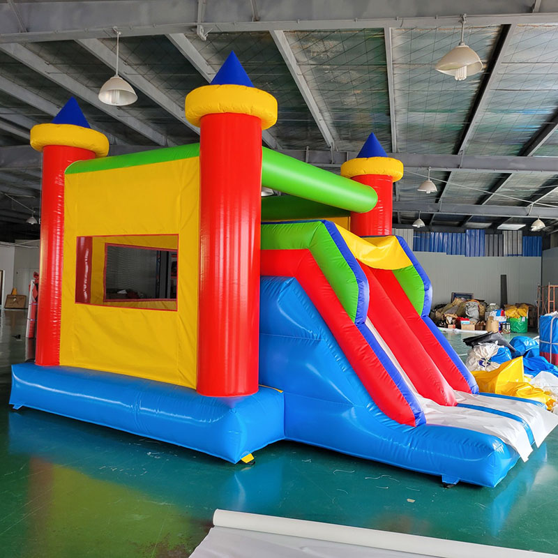 Dmuchany domek z zjeżdżalnią,  – Kids Outdoor House With Slide recenzja i cena