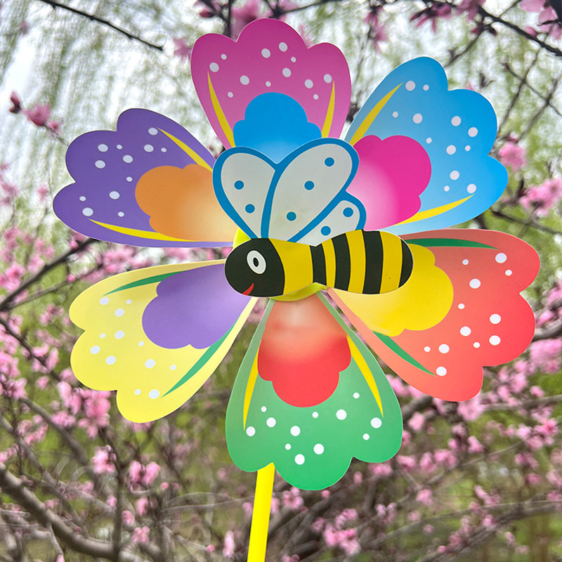 1 szt. Kreskówkowy wiatraczek  – Kids Outdoor Yard Toys recenzja i cena